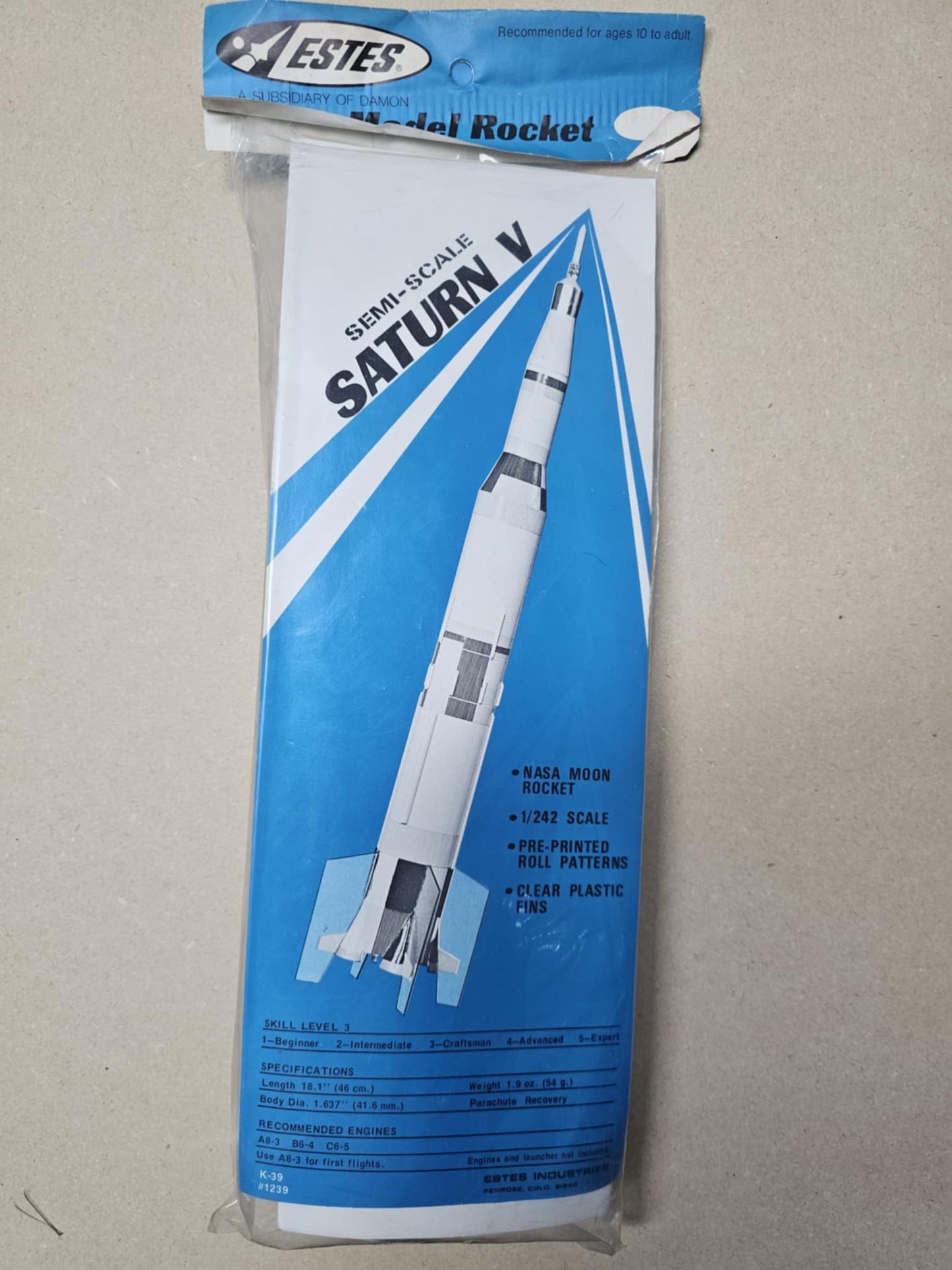 1239 K-39 ESTES Saturn V