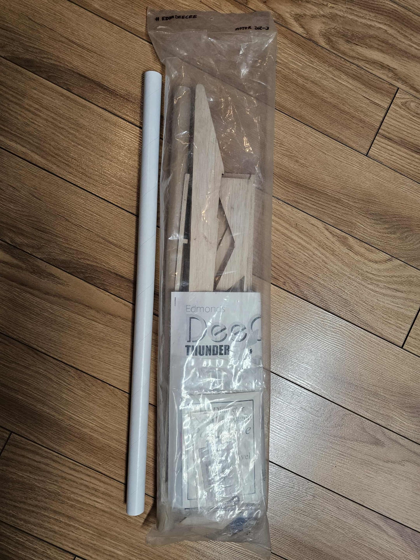 Edmonds DeeCee Thunder ( Large Glider )